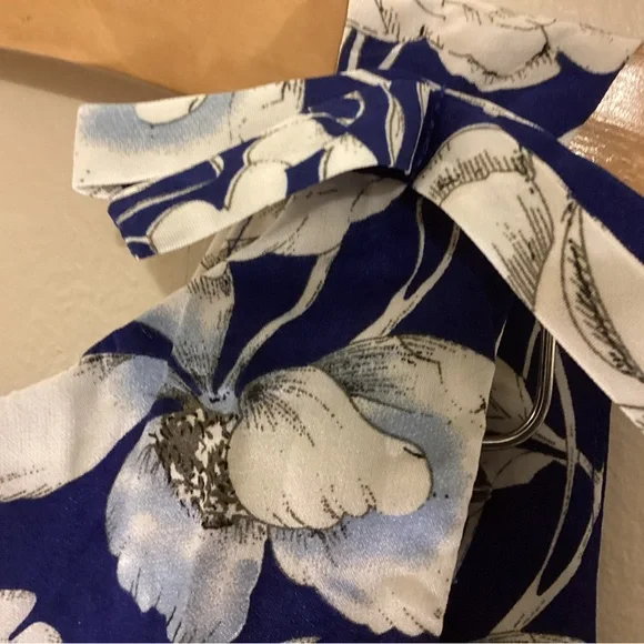 Acevog XL Blue and White Floral Womens Dress High Front Slit - Picture 7 of 7